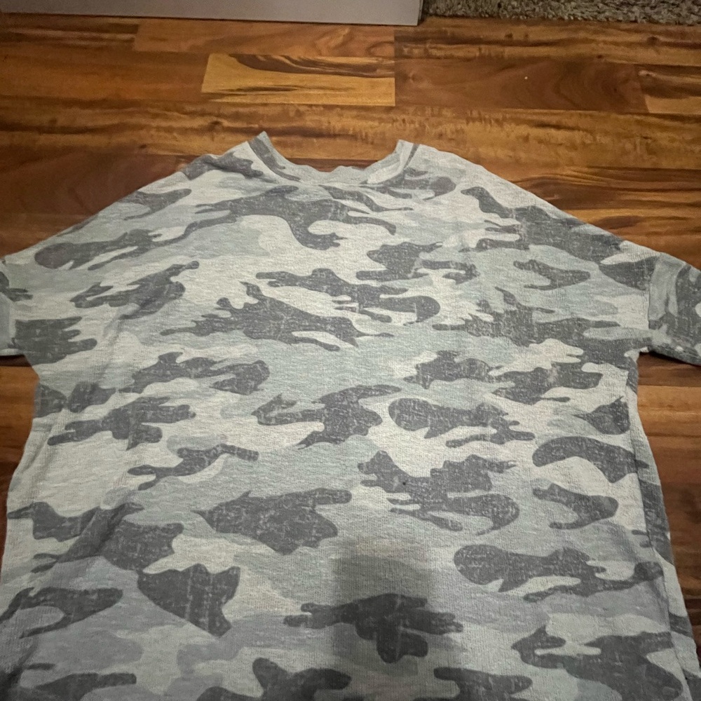 Women’s oversized Camouflage Long sleeve